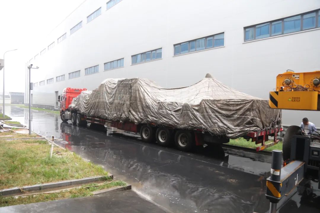 引進(jìn)新設(shè)備，助力新“智”造